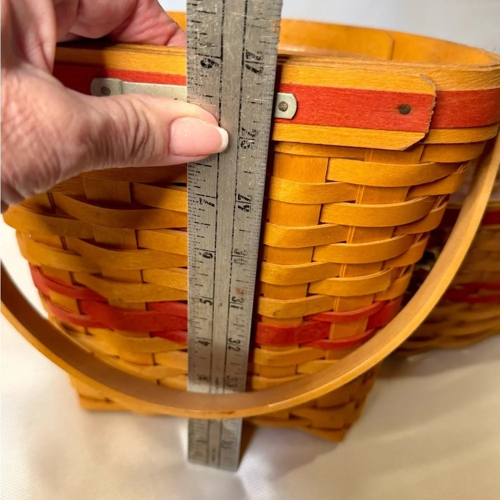 Longaberger Hand Woven Basket with Liner; Excellent condition